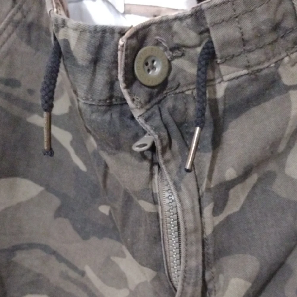 Buffalo David Bitton Green and Black Flat Front Shorts - Picture 5 of 11